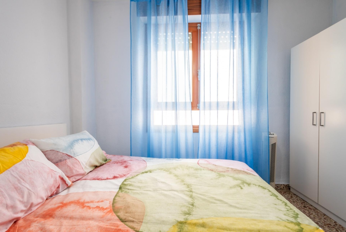 ESPACIOSO APARTAMENTO DE 3 HABITACIONES Y AMPLIA TERRAZA