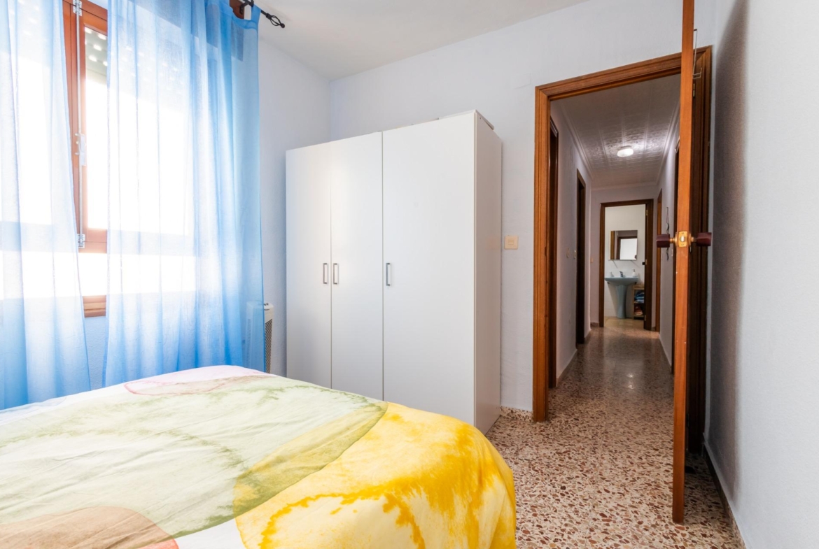 ESPACIOSO APARTAMENTO DE 3 HABITACIONES Y AMPLIA TERRAZA