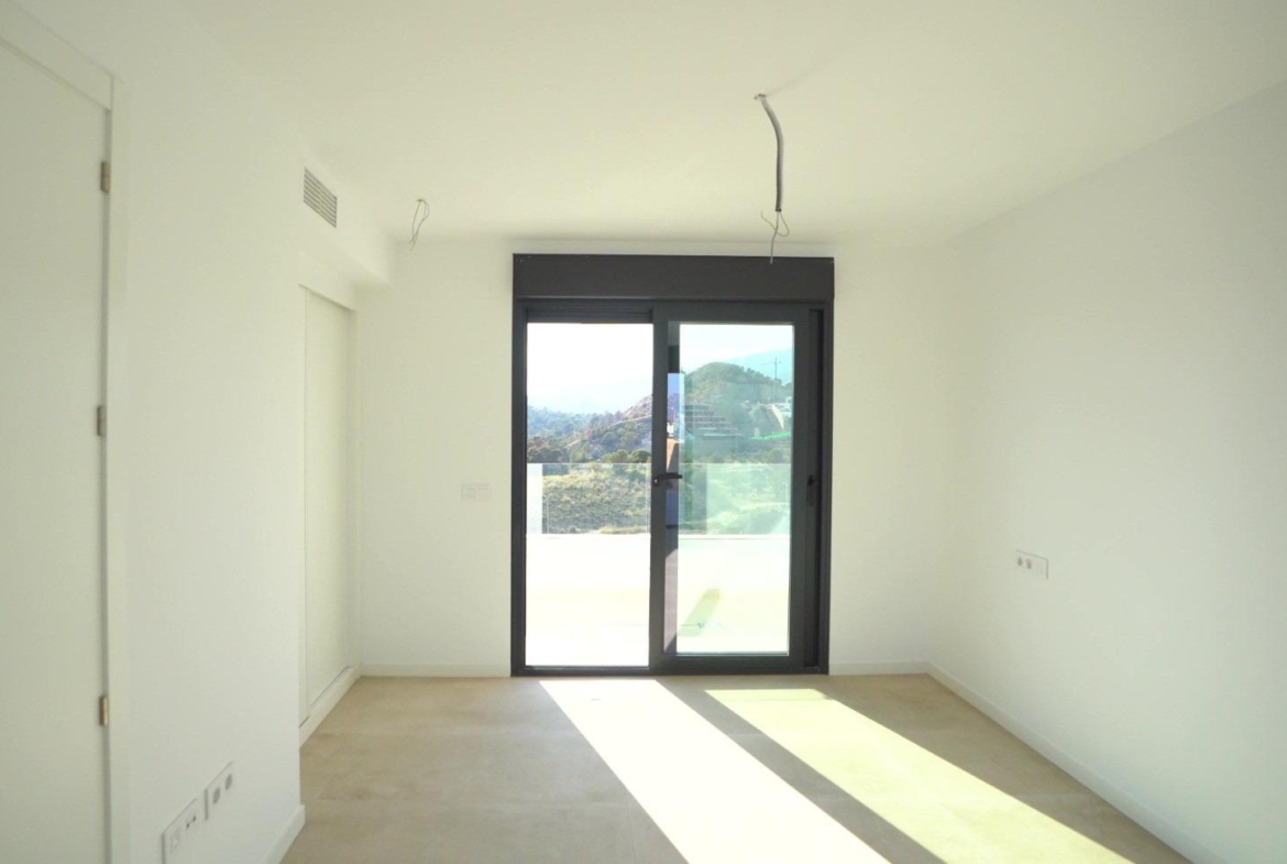 Luxury Duplex Penthouse in Finestrat with Stunning Sea Views🌴