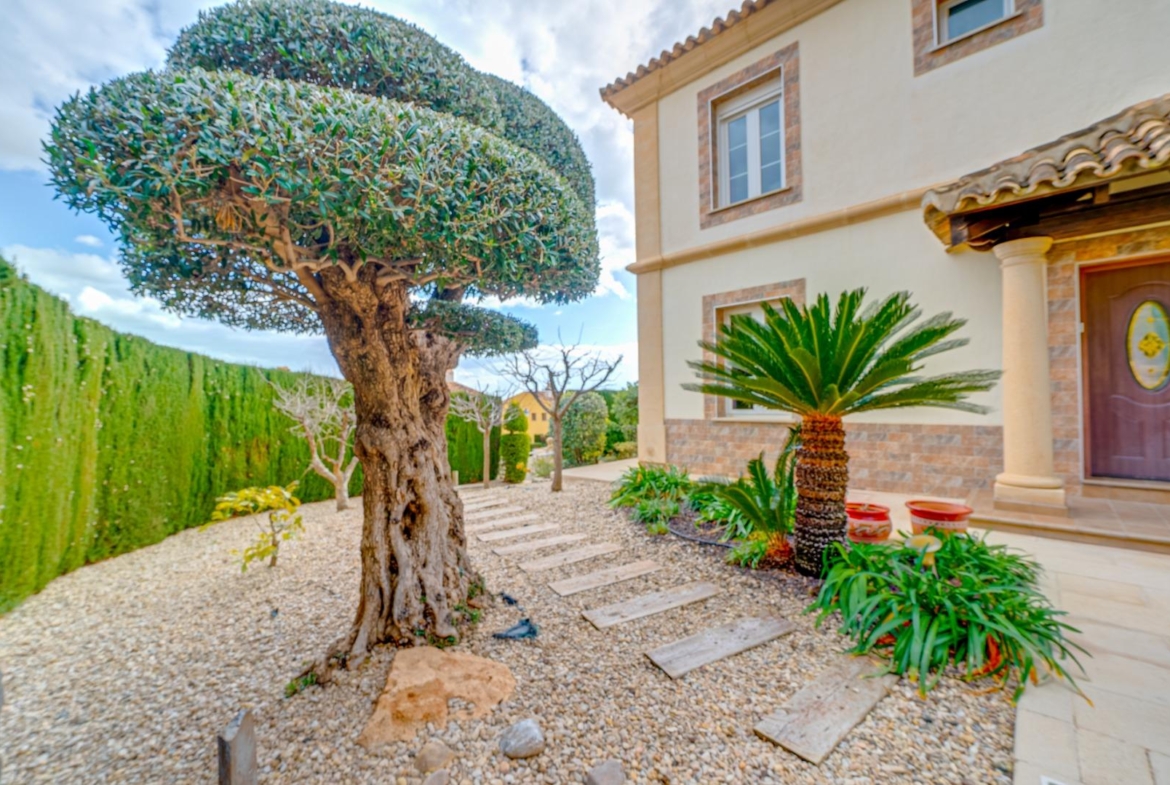 Preciosa Villa en Golf Bahia de Finestrat
