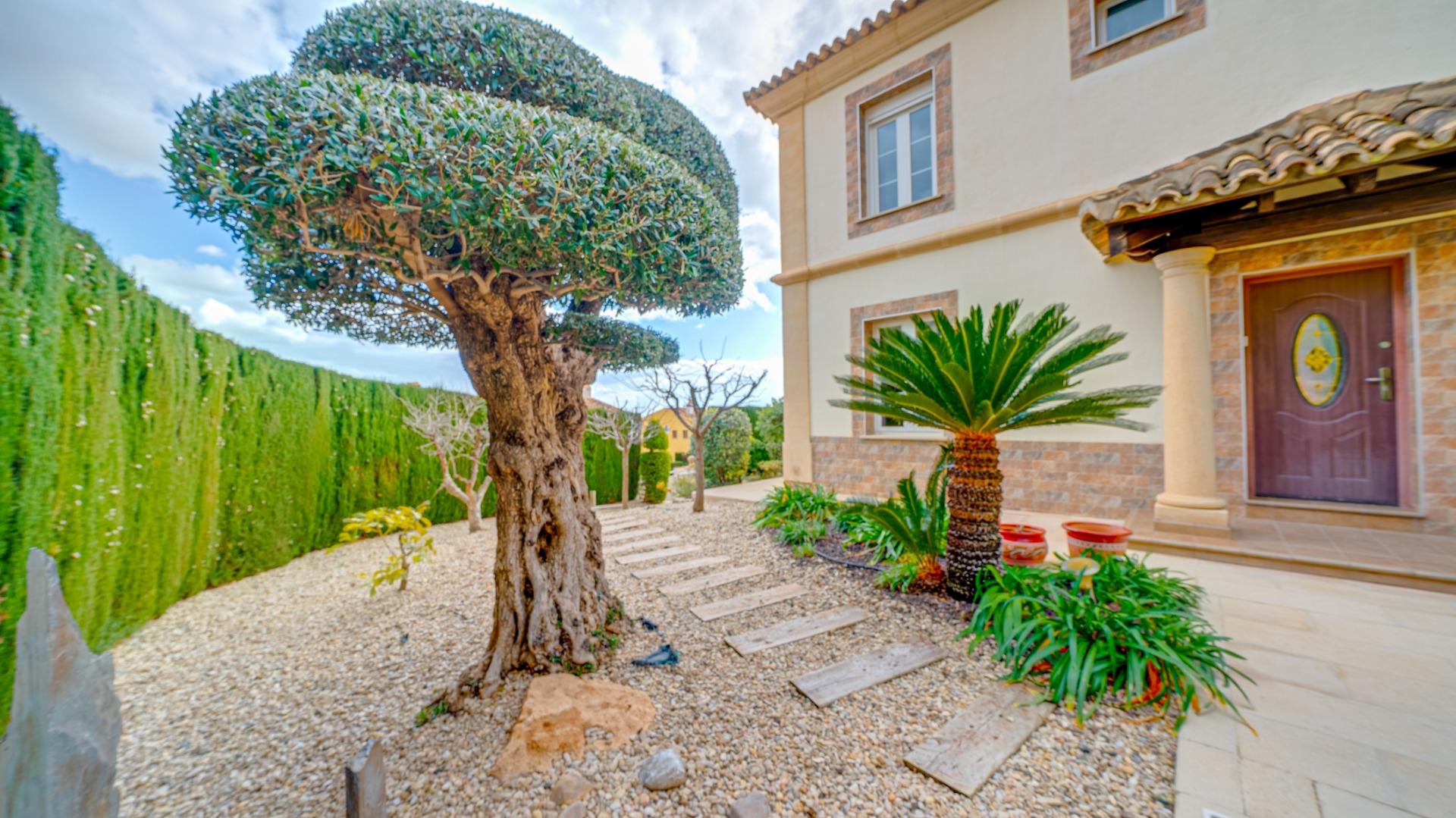 1-49-3 Preciosa Villa en Golf Bahia de Finestrat