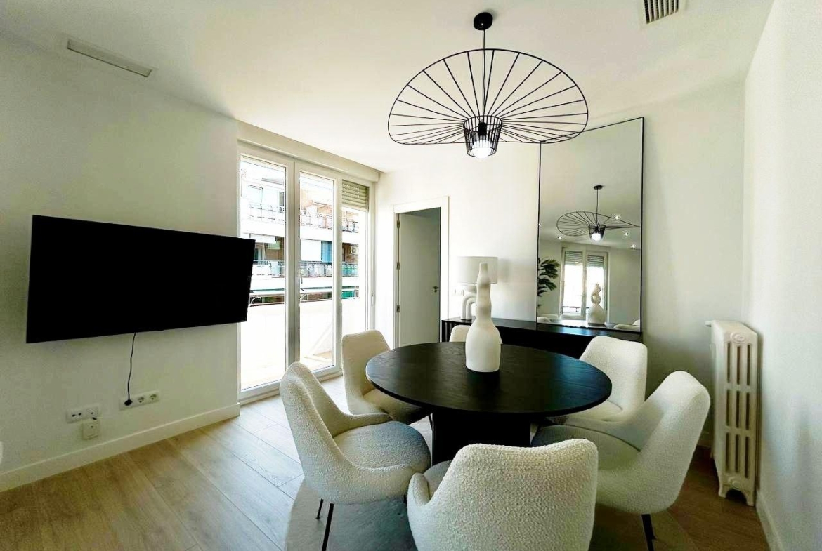 EXCLUSIVE LUXURY APARTMENT BRAND NEW IN GOYA, SALAMANCA NEIGHBORHOOD