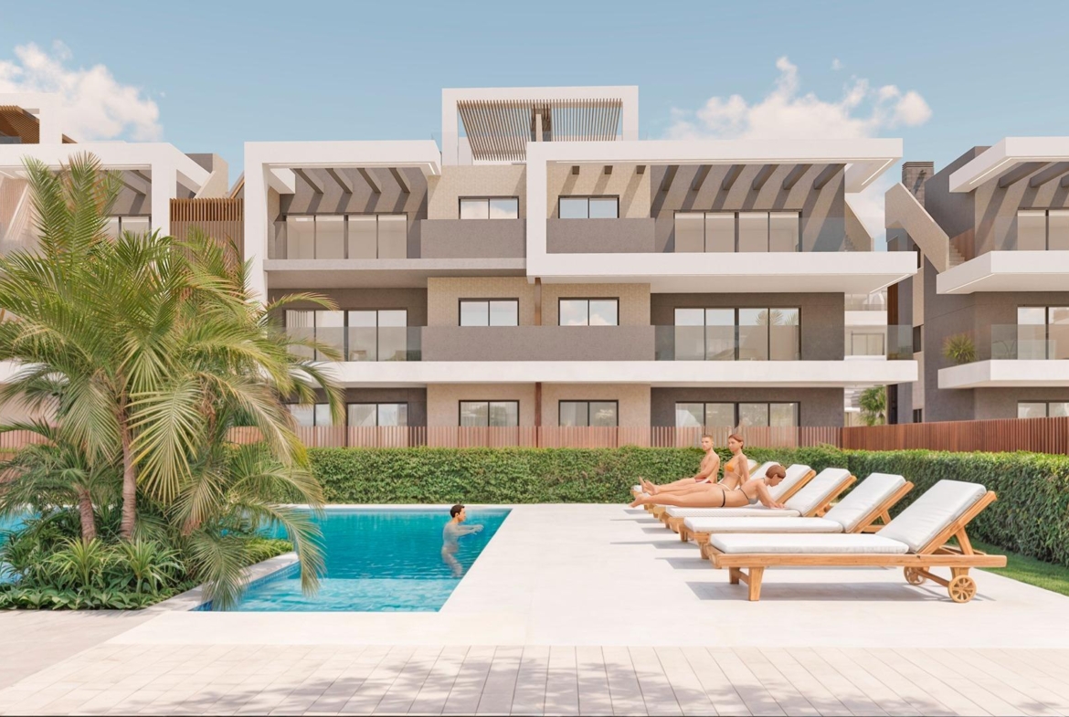 LUXURY HOMES 100M FROM THE BEACH