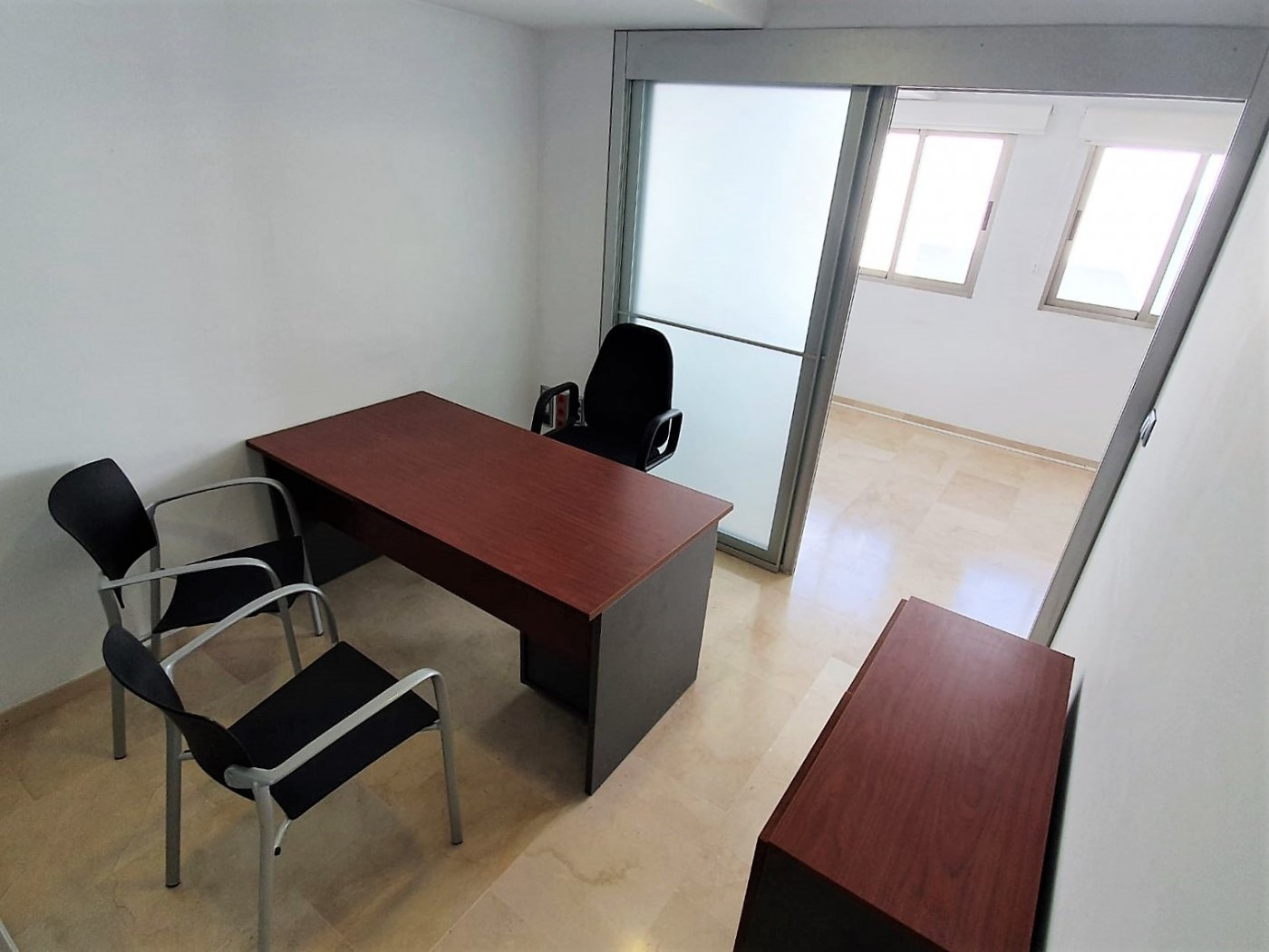 1-5-22 OFICINA EN EL CENTRO DE ALICANTE – ENSANCHE/DIPUTACIÓN – CON GARAJE