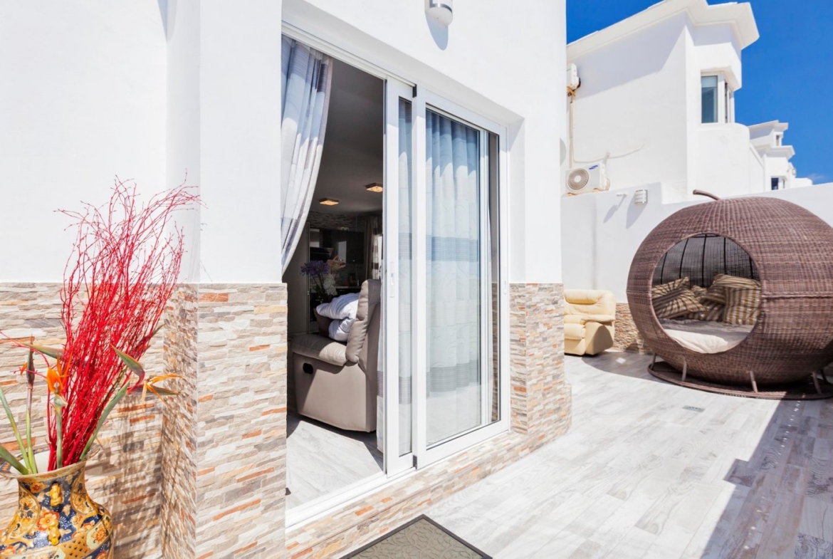 Villa Valentina – con fantásticas vistas al océano y la zona turística