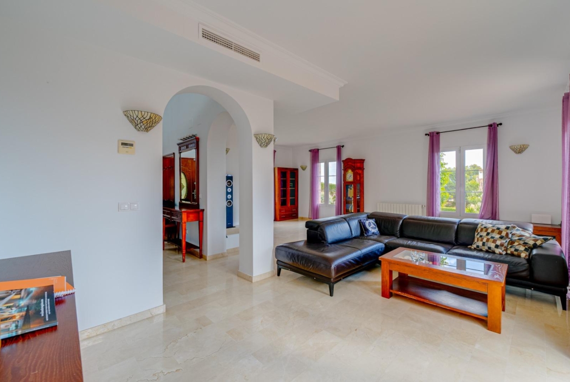 Preciosa Villa en Golf Bahia de Finestrat