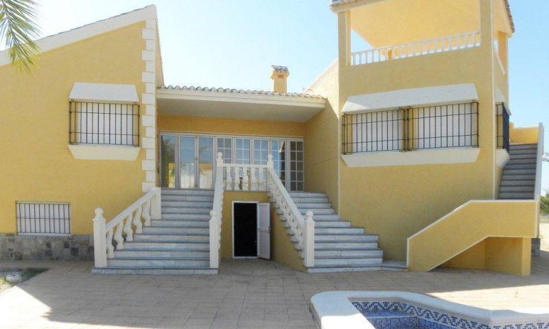 Villa in La Manga del Mar Menor