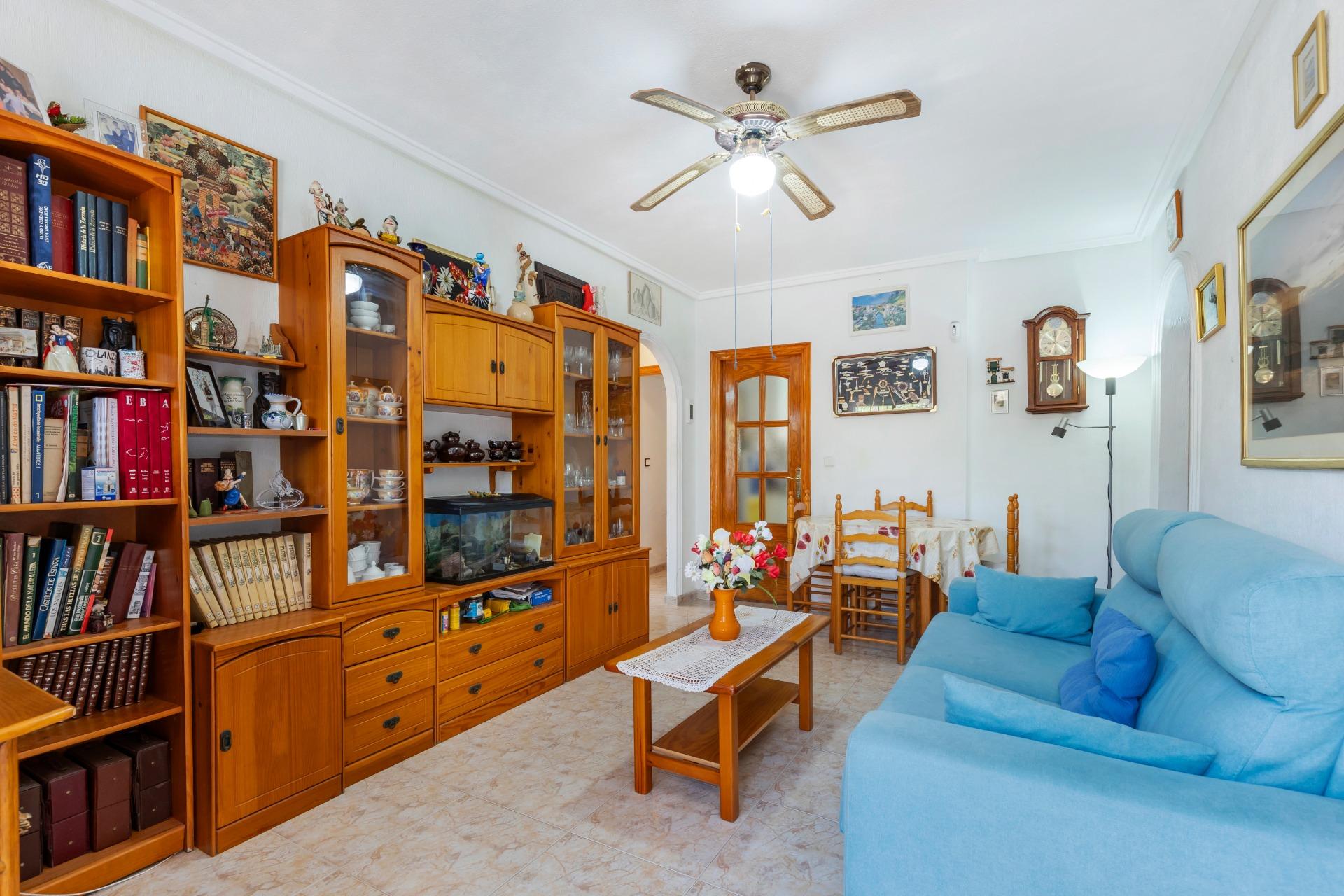 Cozy two houses together with sea views in Torrevieja