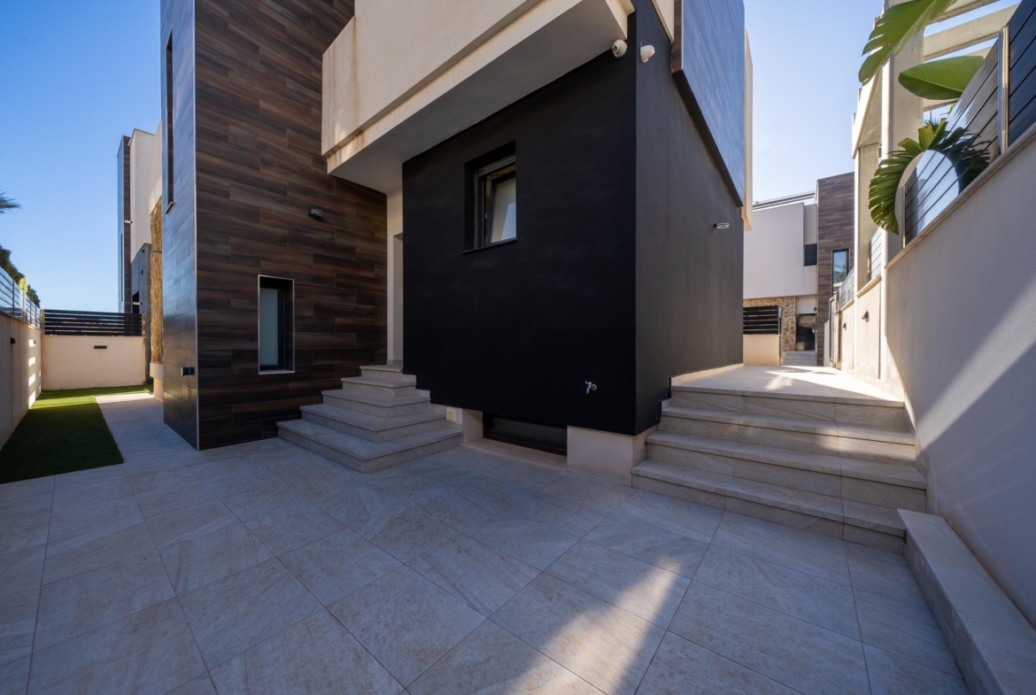 New Detached House for Sale in Orihuela!
