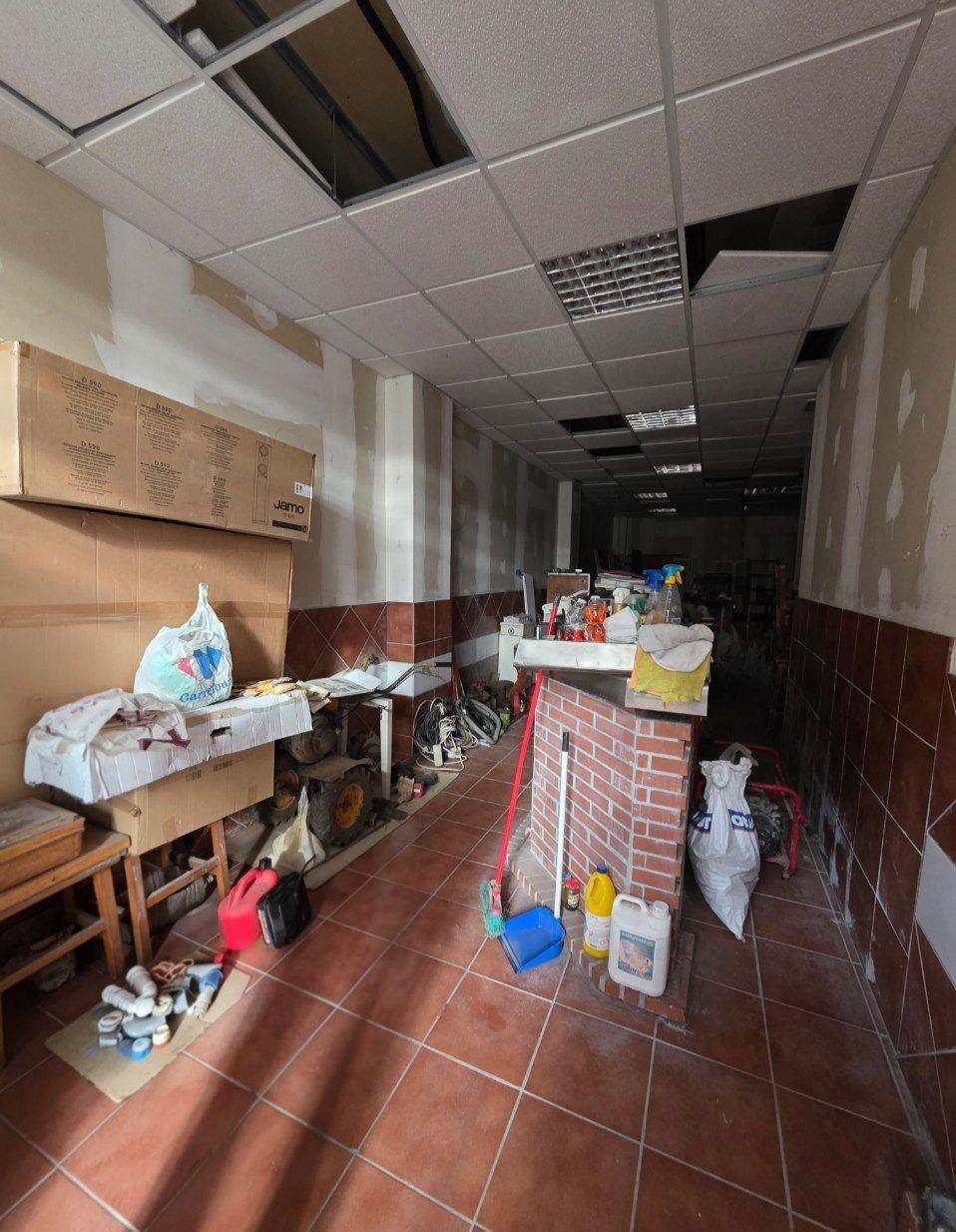 Oportunidad de Inversión: Local Comercial en Oviedo, Zona Fozaneldi-Tenderina