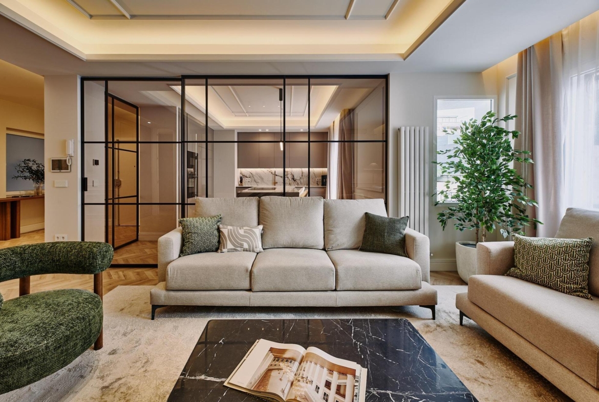 LUXE SMART HOME TE KOOP IN DE SALAMANCA NABORHOOD
