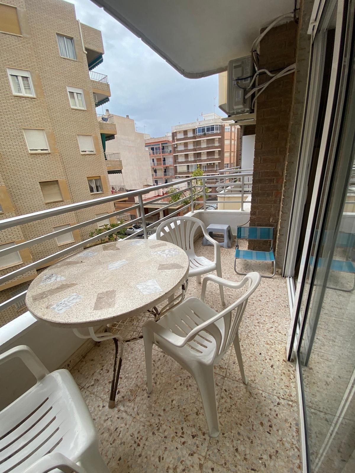 1-5-91 Apartamento de 2 dormitorios, 2 terrazas orientación sur