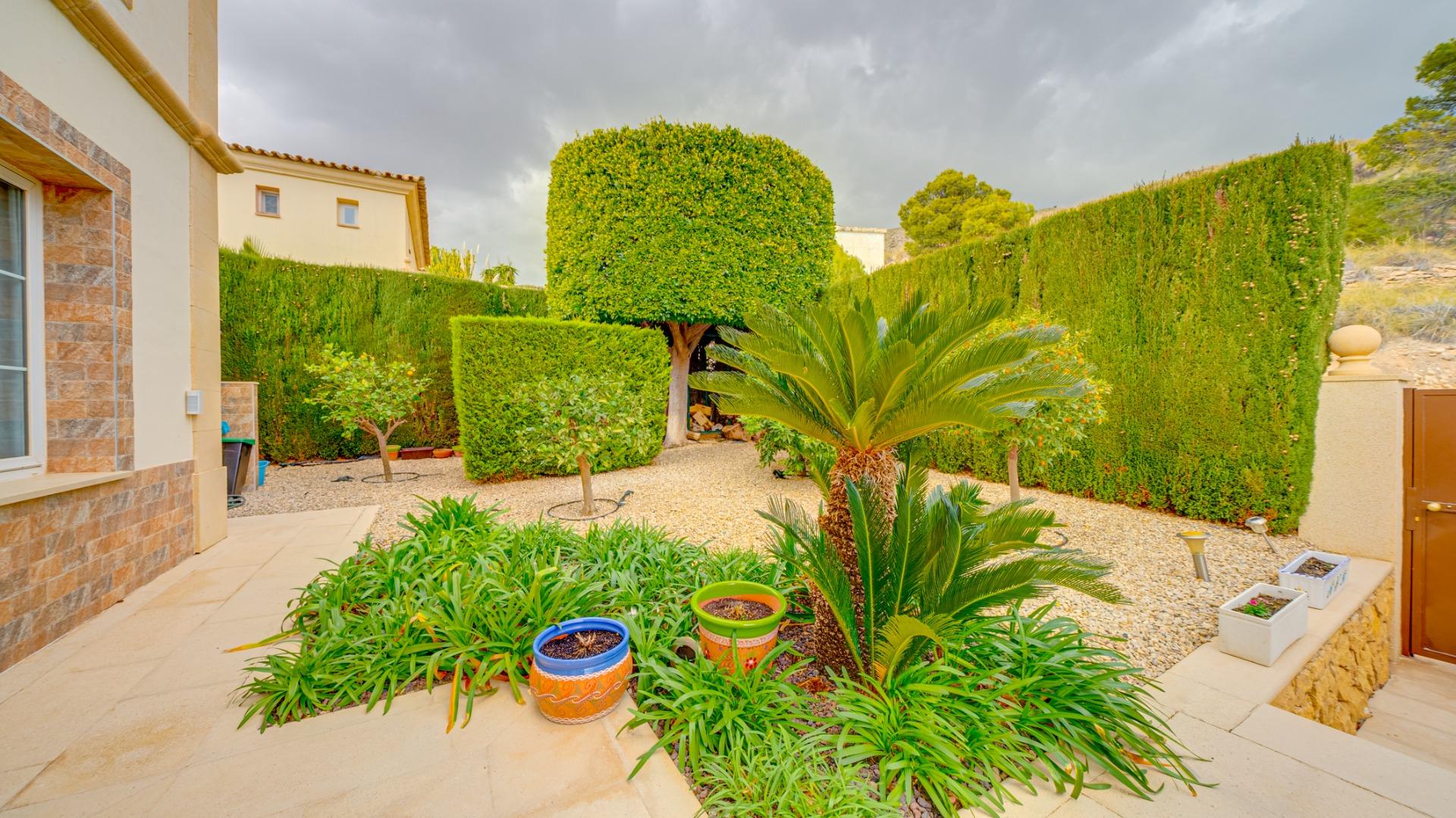 1-50-3 Preciosa Villa en Golf Bahia de Finestrat