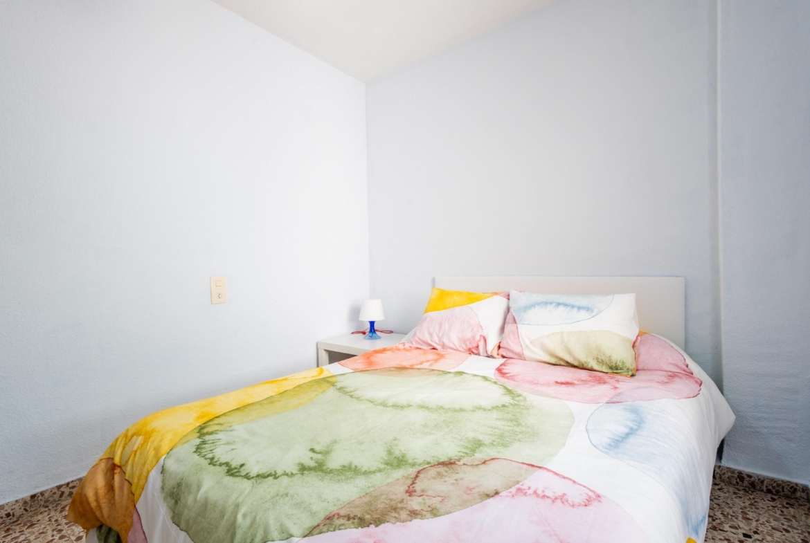 ESPACIOSO APARTAMENTO DE 3 HABITACIONES Y AMPLIA TERRAZA