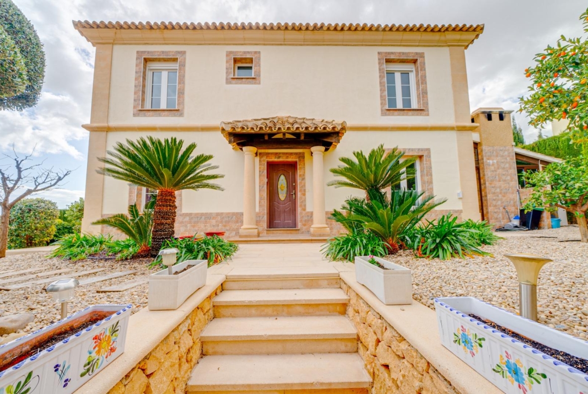 Preciosa Villa en Golf Bahia de Finestrat