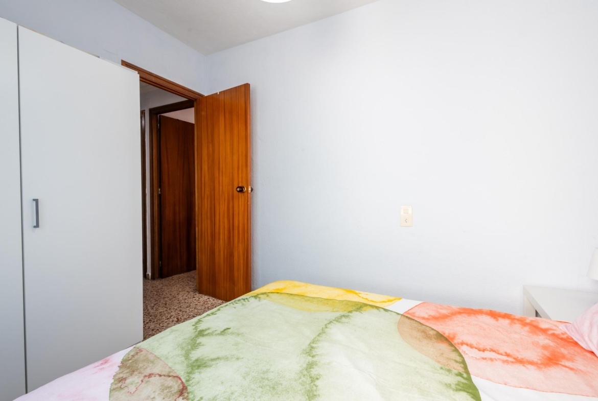 ESPACIOSO APARTAMENTO DE 3 HABITACIONES Y AMPLIA TERRAZA