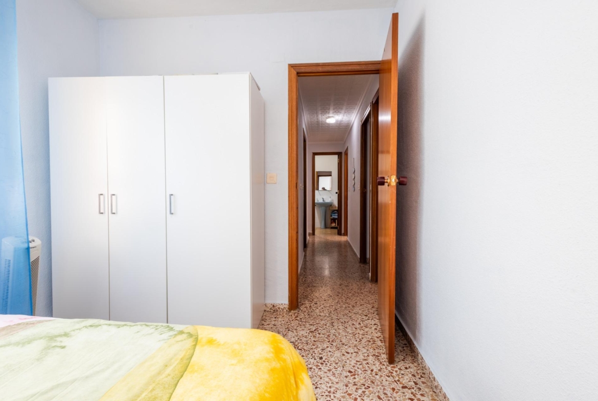 ESPACIOSO APARTAMENTO DE 3 HABITACIONES Y AMPLIA TERRAZA