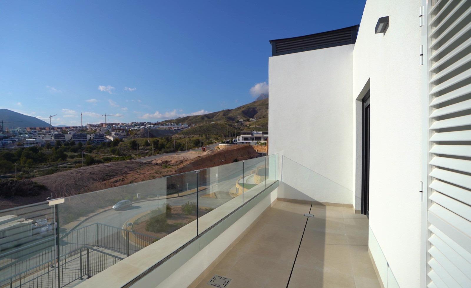 1-54-6 Luxury Duplex Penthouse in Finestrat with Stunning Sea Views🌴