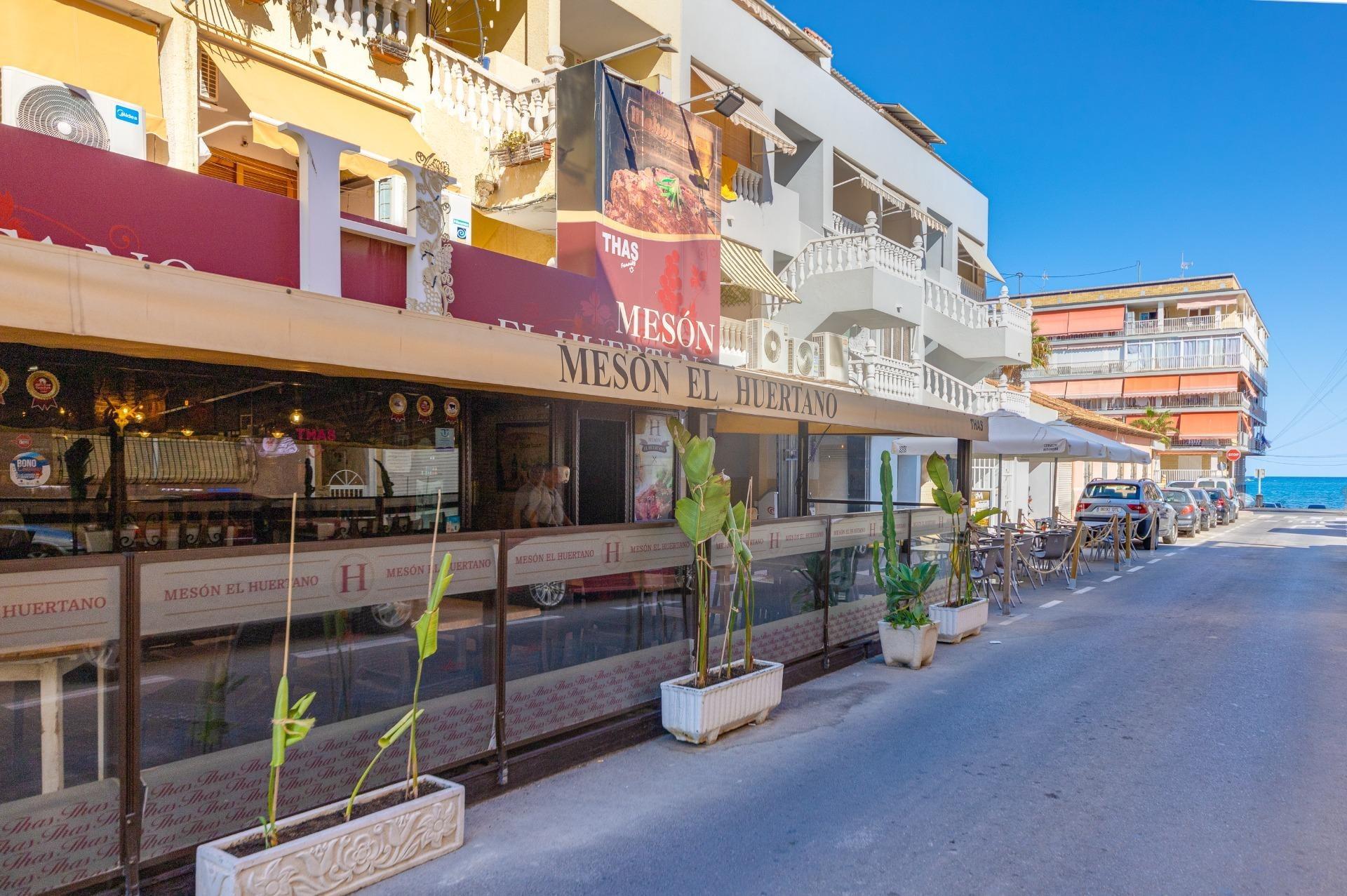 1-54-8 Modern gerenoveerd appartement in Playa de los Náufragos, Torrevieja 3 Slaapkamers 2 Badkamers
