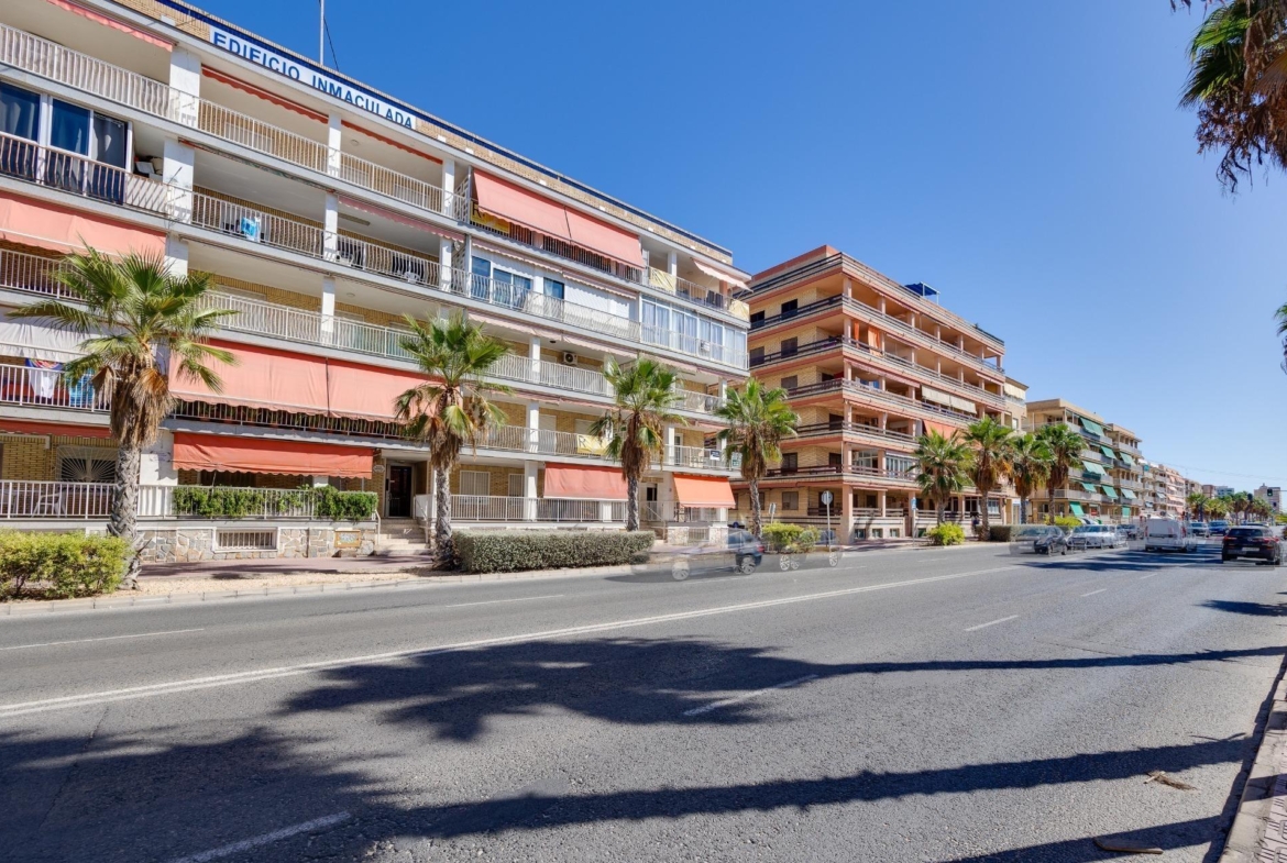 Modern gerenoveerd appartement in Playa de los Náufragos, Torrevieja 3 Slaapkamers 2 Badkamers