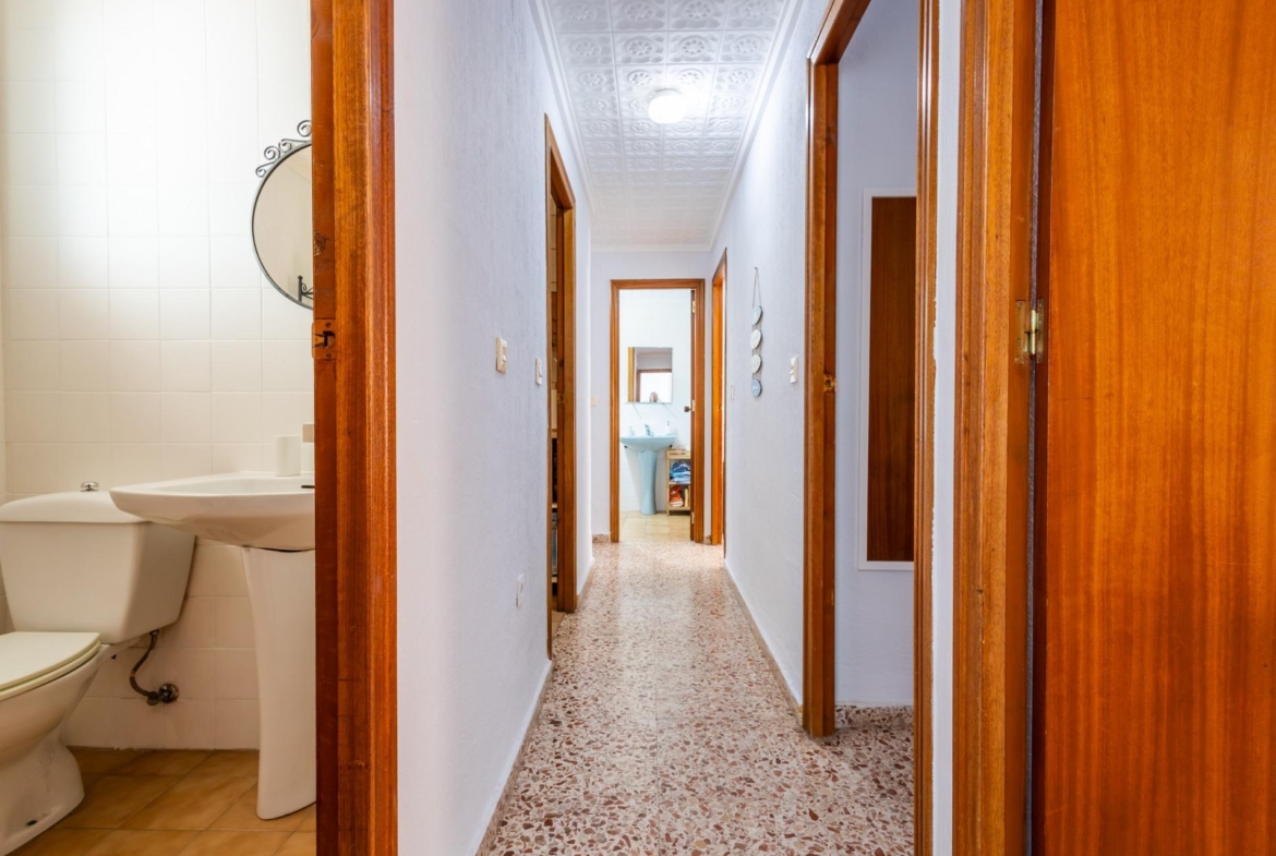 ESPACIOSO APARTAMENTO DE 3 HABITACIONES Y AMPLIA TERRAZA