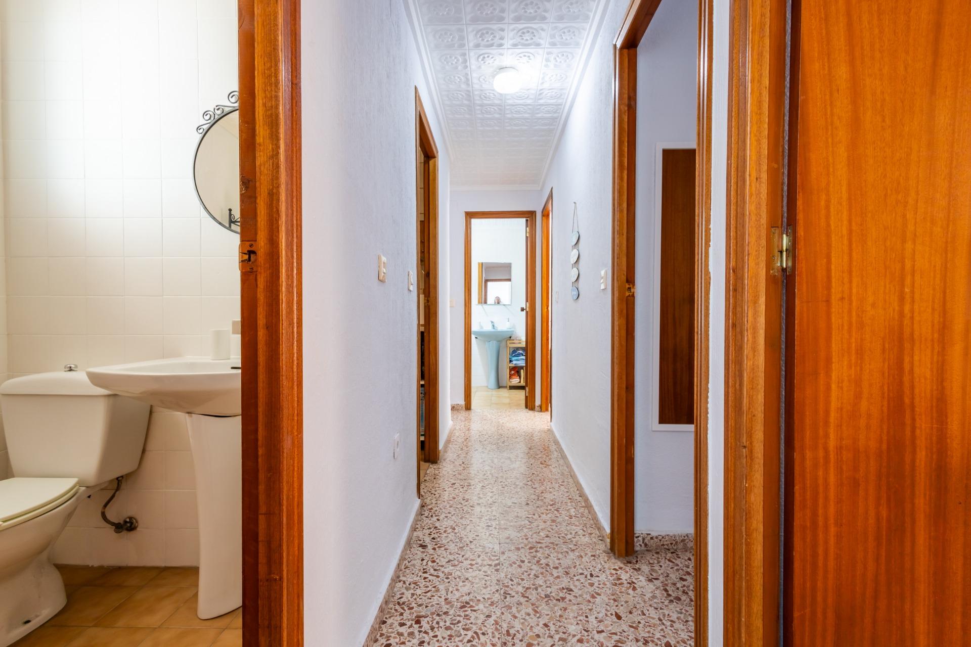 ESPACIOSO APARTAMENTO DE 3 HABITACIONES Y AMPLIA TERRAZA