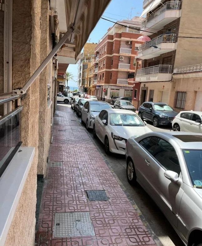 GRAN APARTAMENTO EN TORREVIEJA, 2 HAB, 1 BAÑO
