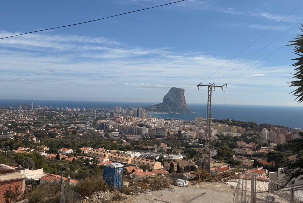 Licht, rust en uitzicht op zee Een indrukwekkende villa in Calpe