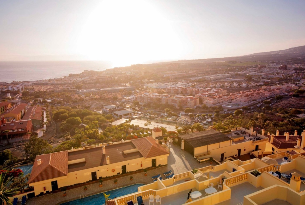 Villa Valentina – con fantásticas vistas al océano y la zona turística