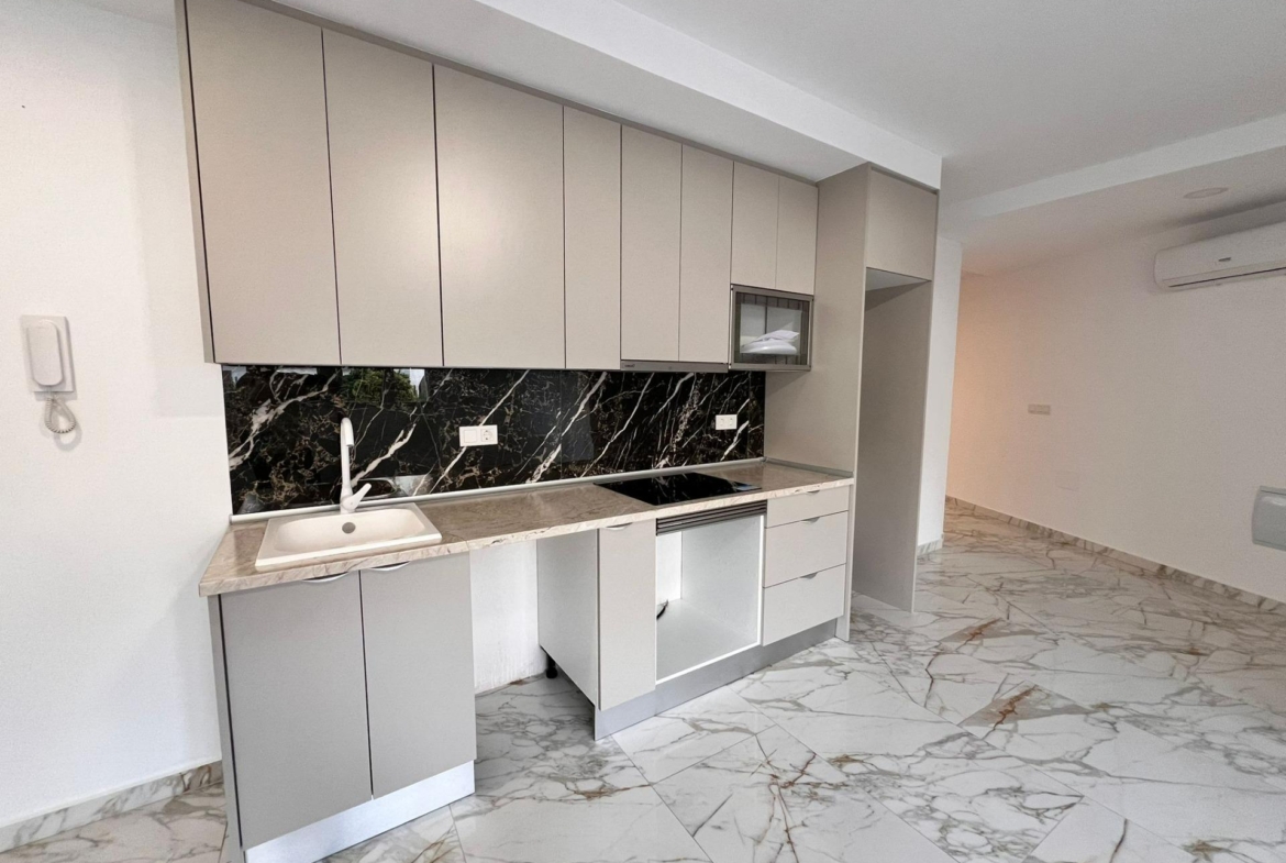APARTAMENTO A 100 METROS DE PLAYA ,TORREVIEJA