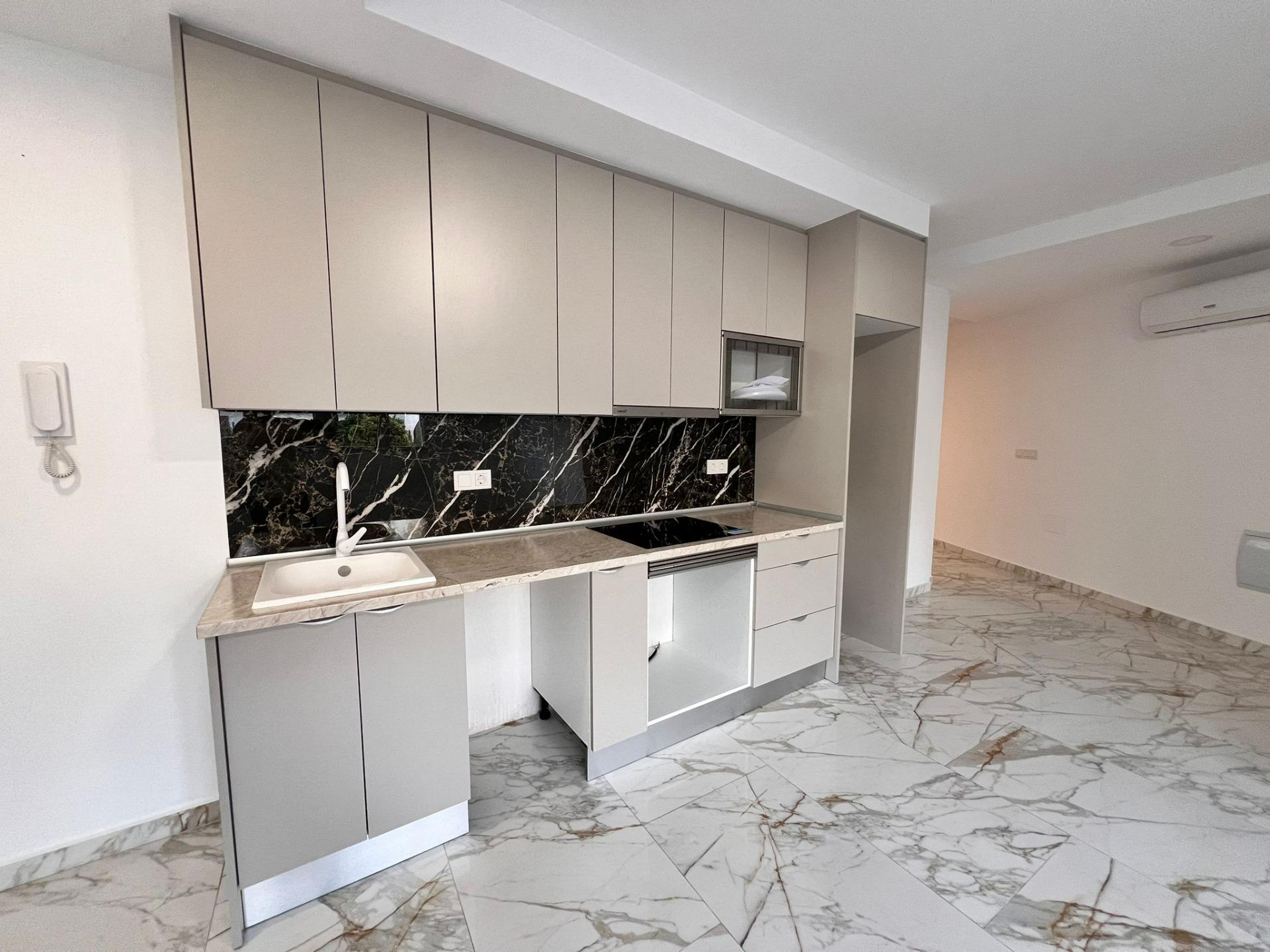 1-6-75 APARTAMENTO A 100 METROS DE PLAYA ,TORREVIEJA