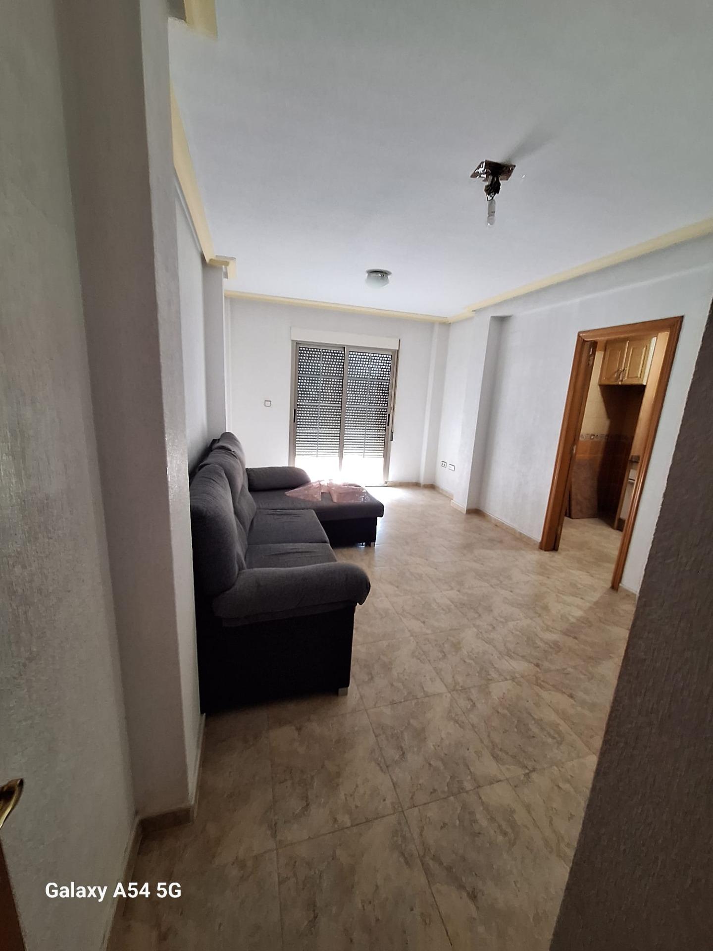 Se vende piso en pleno centro de Torrevieja