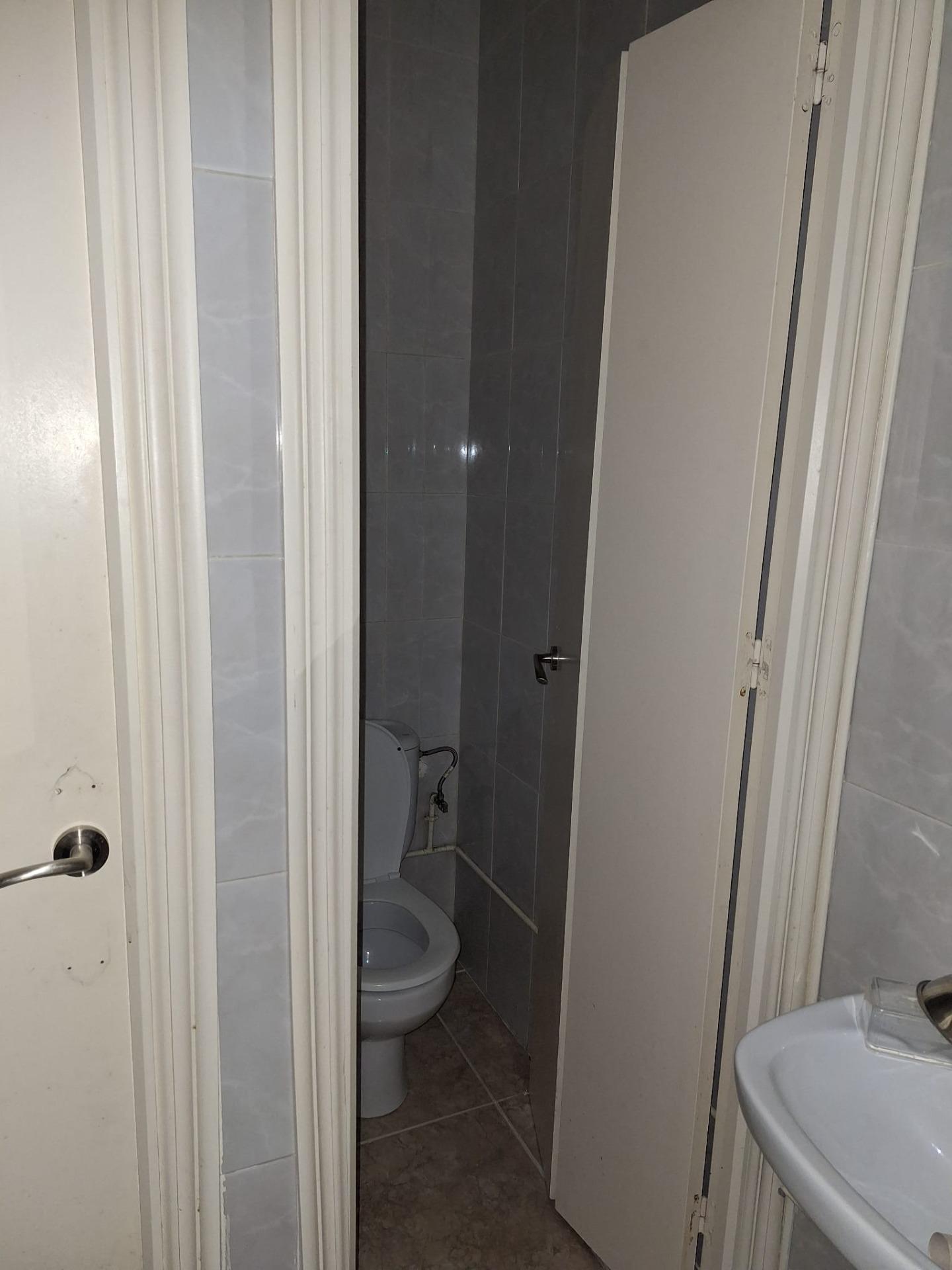 1-6-83 Se vende edificio entero en pleno centro de Torrevieja