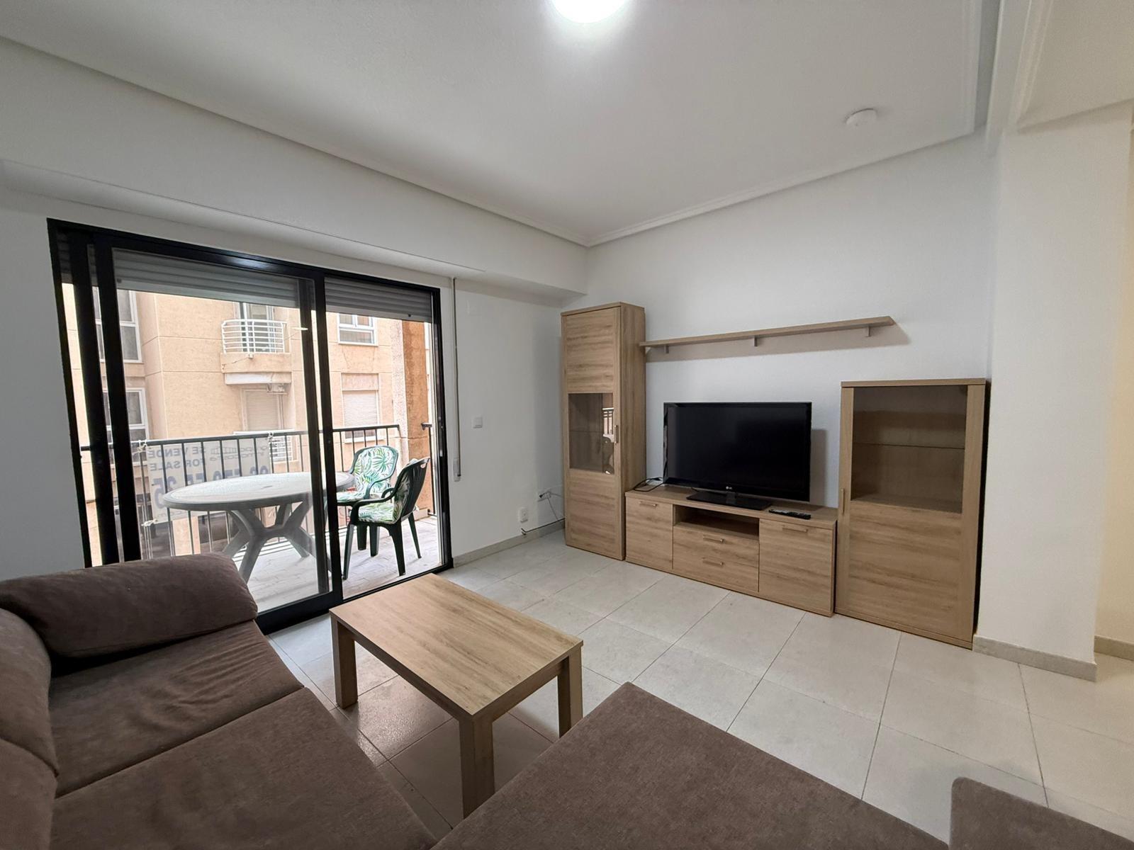 1-6-89 Apartamento de 3 dormitorios 2 baños en La Mata cerca de la playa