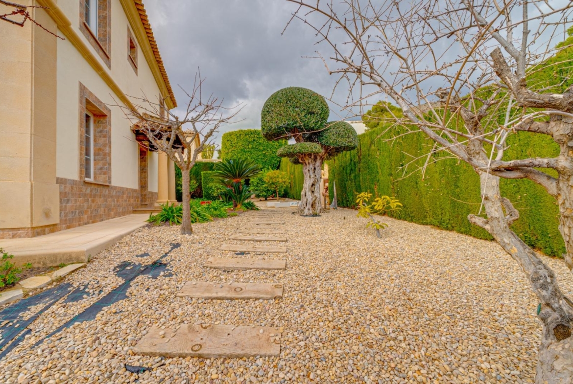 Preciosa Villa en Golf Bahia de Finestrat
