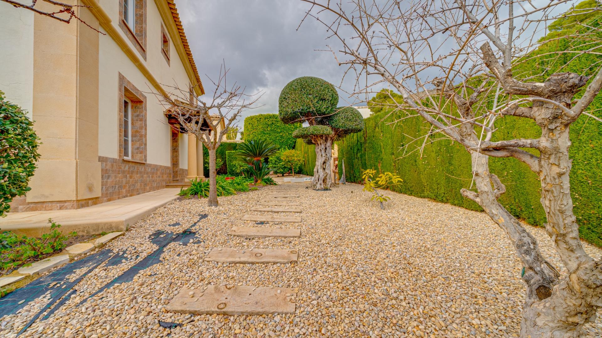 1-61-1 Preciosa Villa en Golf Bahia de Finestrat