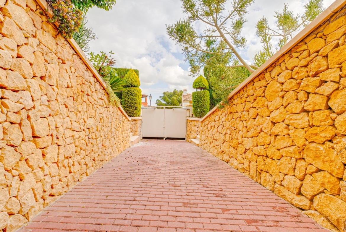 Preciosa Villa en Golf Bahia de Finestrat