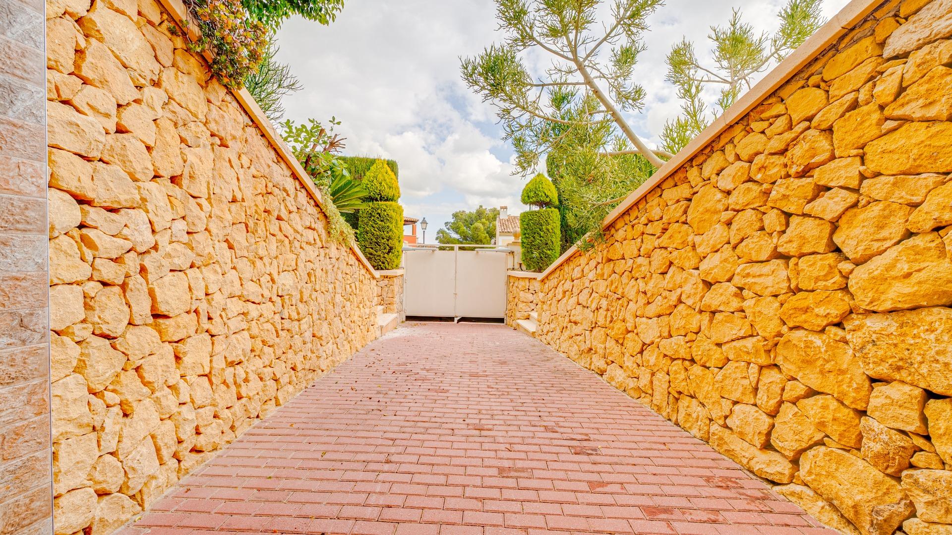1-64-1 Preciosa Villa en Golf Bahia de Finestrat