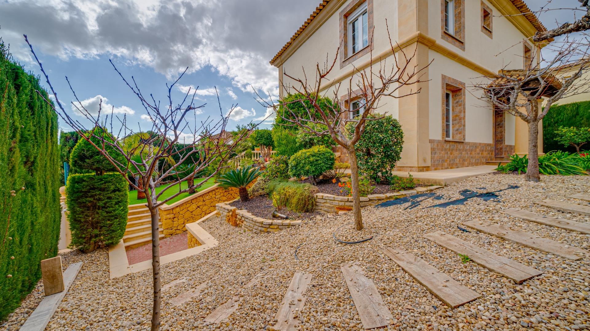 1-65-1 Preciosa Villa en Golf Bahia de Finestrat