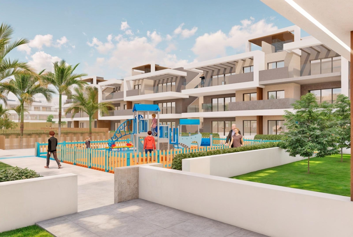 LUXURY HOMES 100M FROM THE BEACH