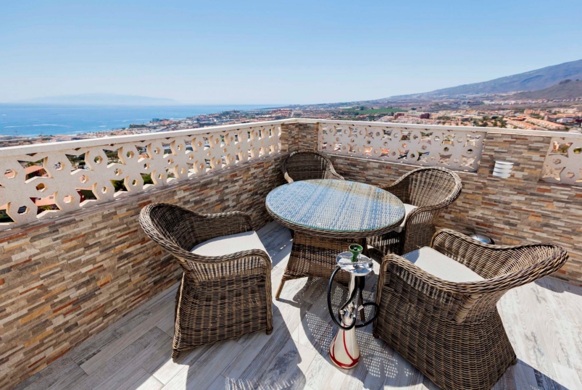Villa Valentina – con fantásticas vistas al océano y la zona turística
