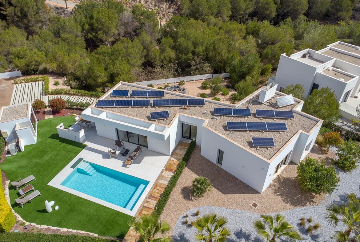 Dream villa in Las Colinas Golf with 1700 m2 plot