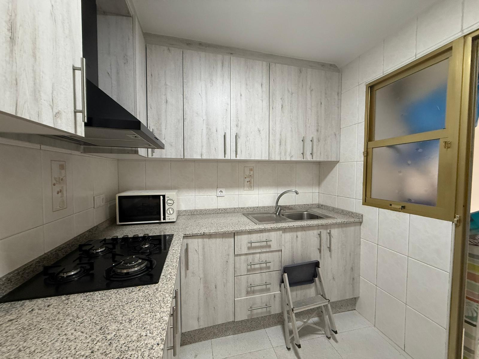 1-7-87 Apartamento de 3 dormitorios 2 baños en La Mata cerca de la playa