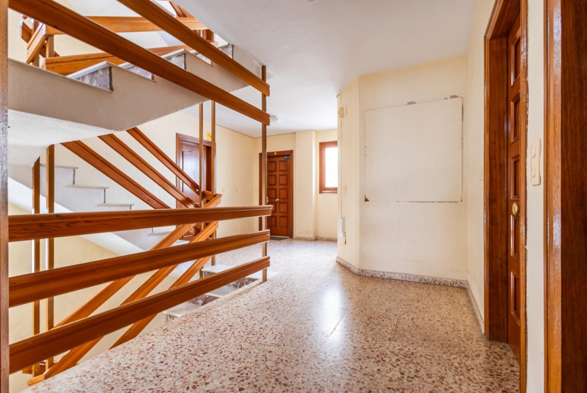 ESPACIOSO APARTAMENTO DE 3 HABITACIONES Y AMPLIA TERRAZA