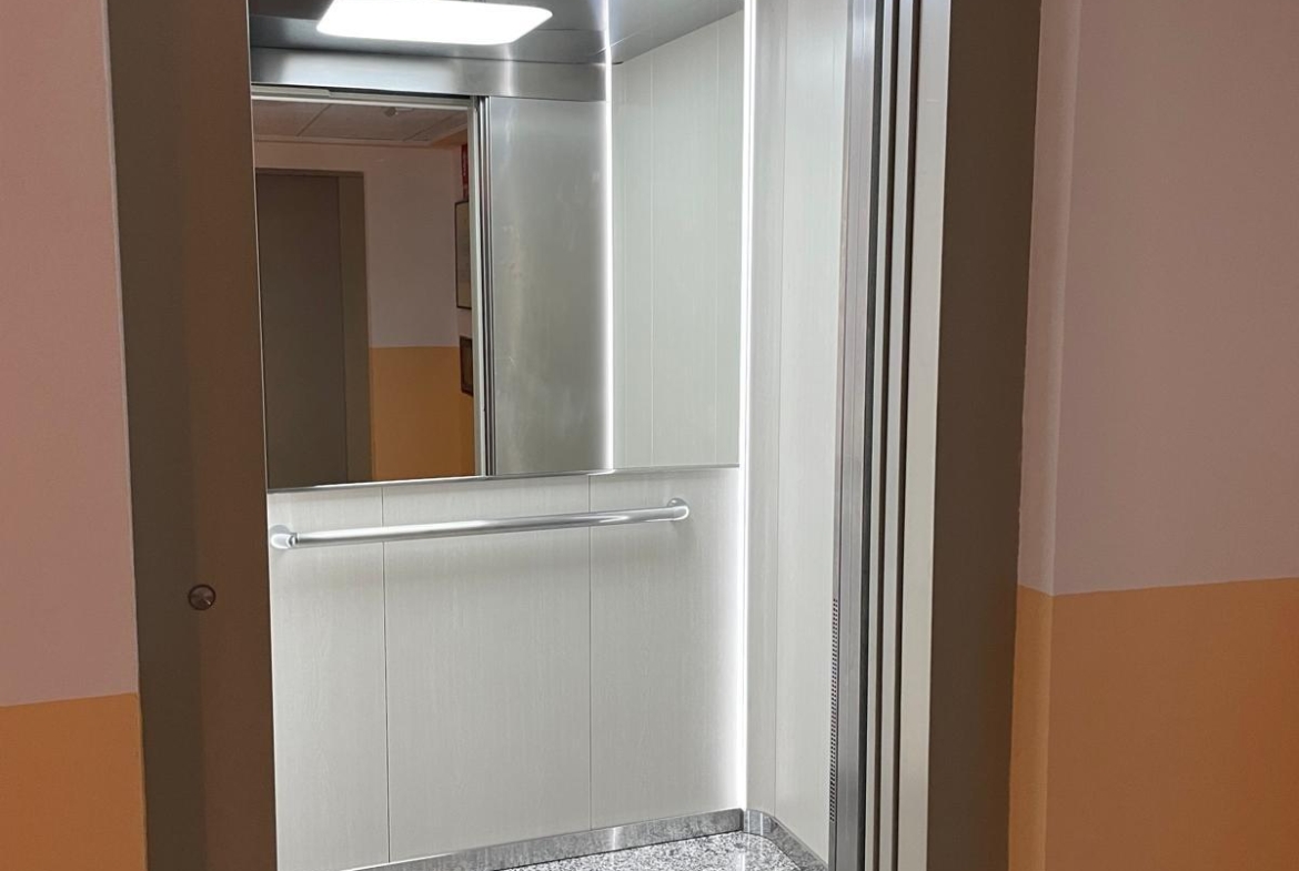 Lichte studio met terras en gemeenschappelijk zwembad in Calpe