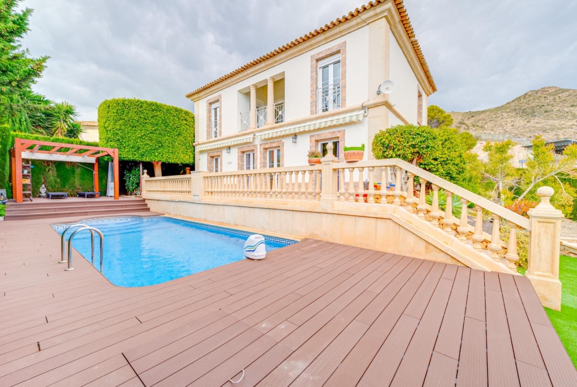 Preciosa Villa en Golf Bahia de Finestrat