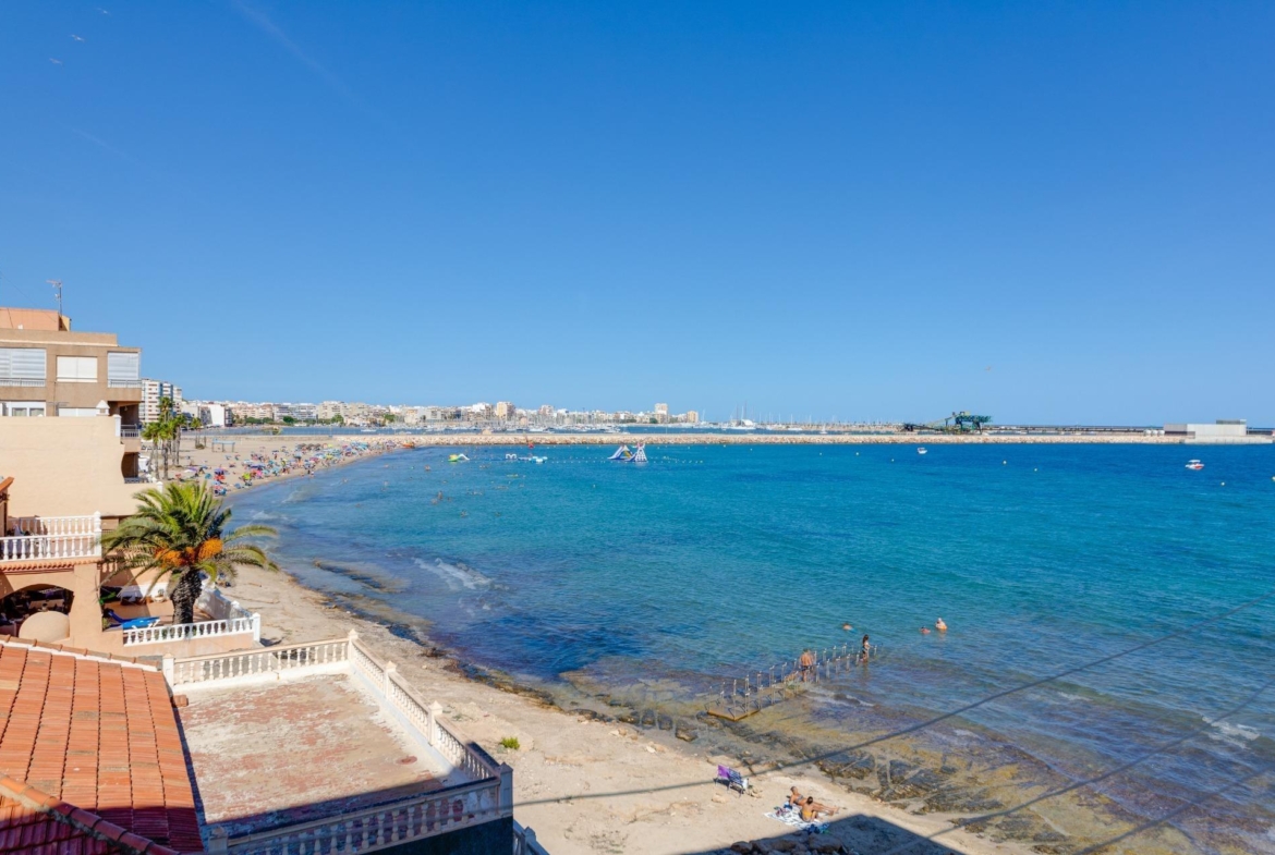 Modern gerenoveerd appartement in Playa de los Náufragos, Torrevieja 3 Slaapkamers 2 Badkamers