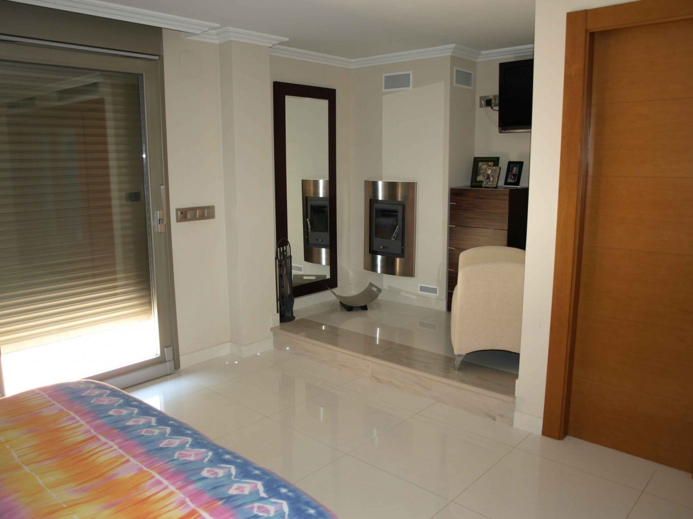 1-8-16 FINCA WITH LUXURY VILLA AND TWO TOWNHOUSES