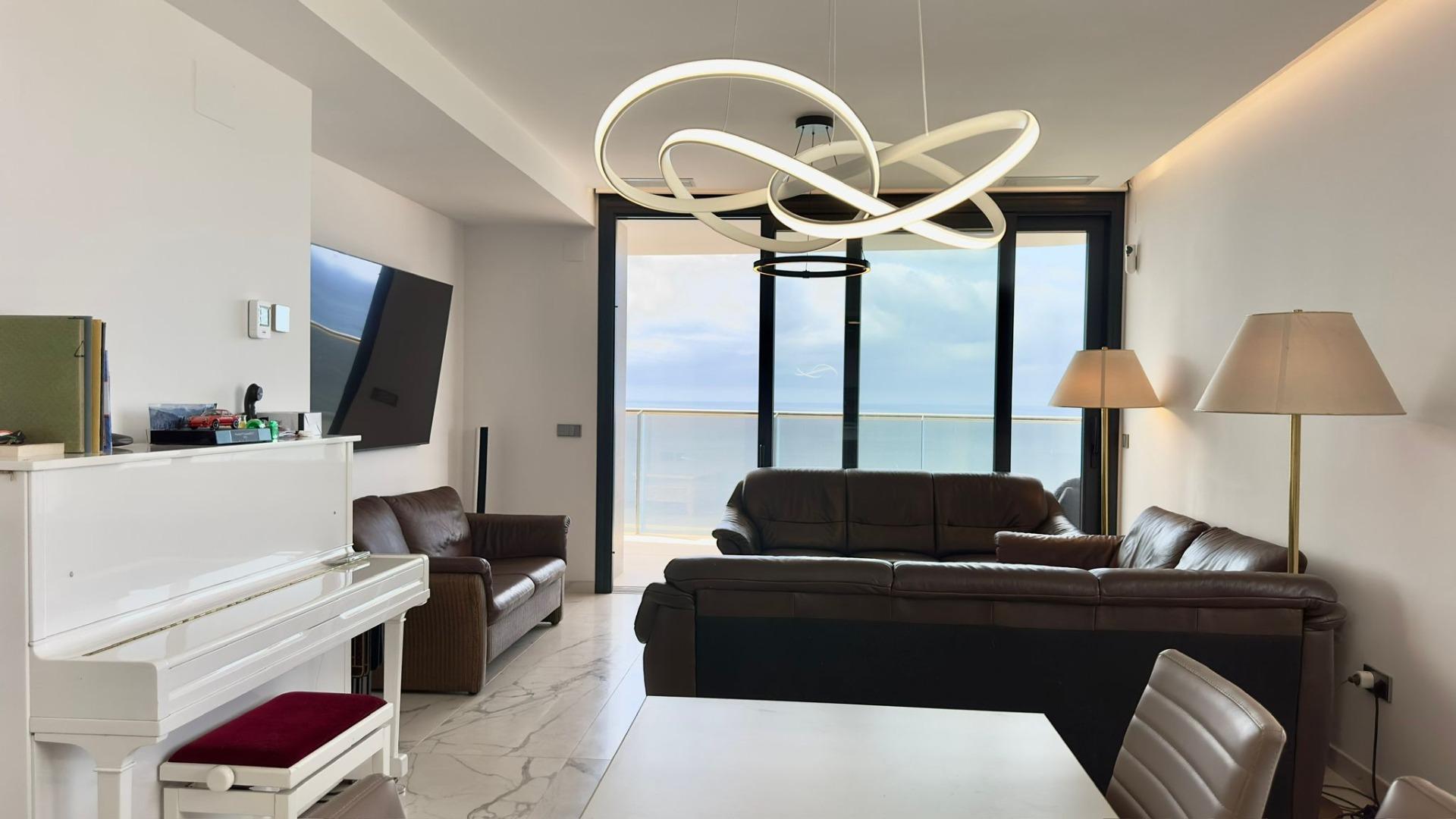 Incredible penthouse in first line of the sea