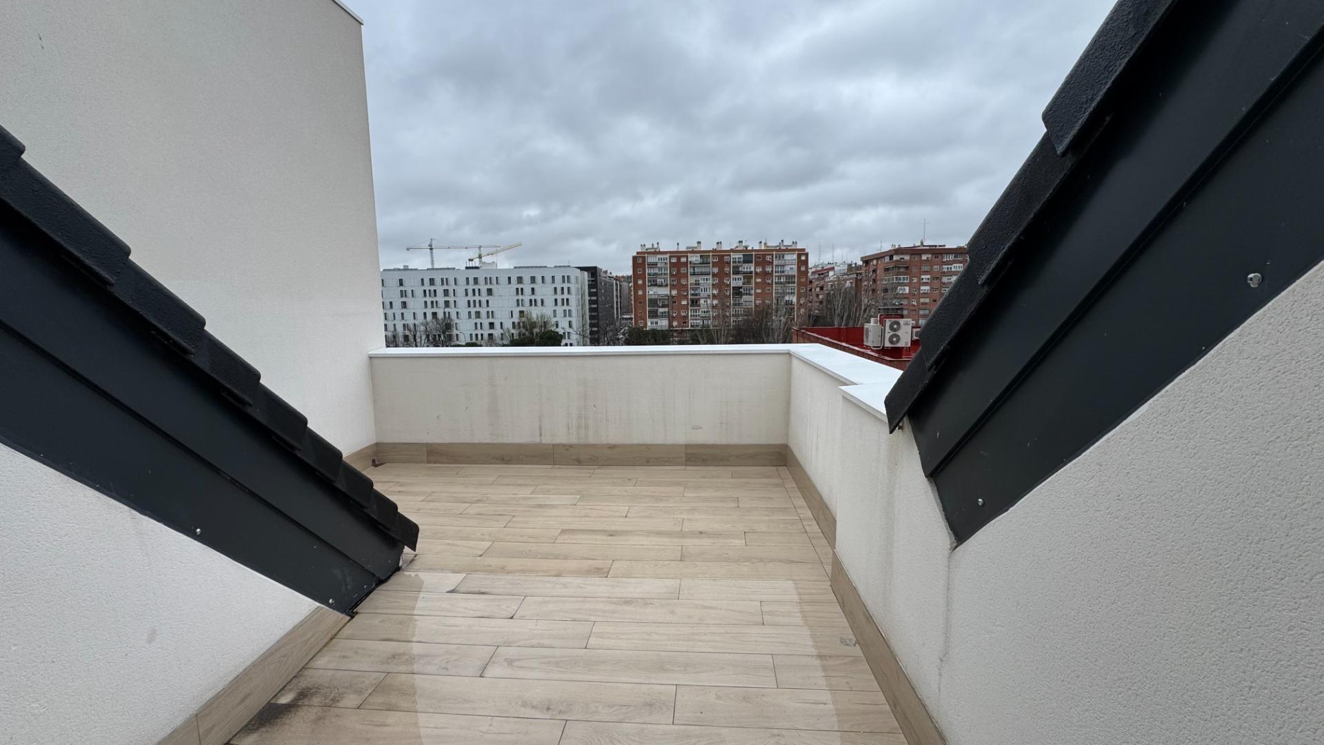 ÁTICO EN VENTA EN UN NUEVO COMPLEJO RESIDENCIAL EN MADRID